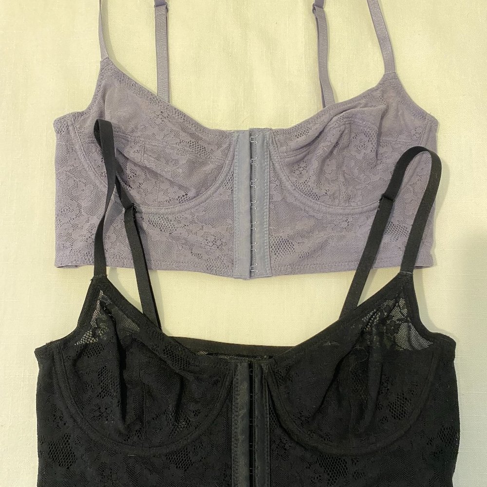 Free People - 2 Lace Corset Bras in Dusty Lavender and Black - Size Small